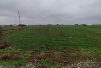 Teren de 3266 mp, în Ișalnița - 2