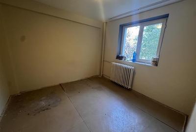 Apartament 3 camere de vanzare  Tei, Sector 2, Bucuresti,49 mp utili + balcon, - 4