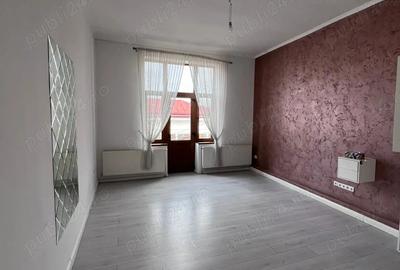 Spațiu comercial, de 101 mp, în Central - 4