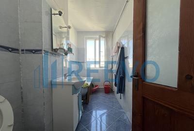 Apartament cu 3 camere decomandat în Cornișa - 6
