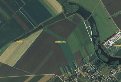 Creata  -  Dascalu teren de vanzare - 7567 mp cu dublu acces langa lac - 2