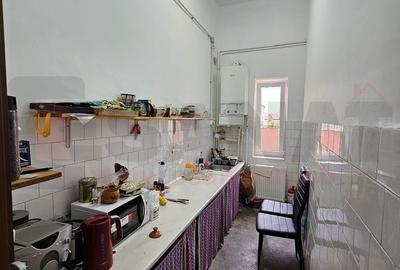 Spațiu comercial, de 180 mp, în Central - 1