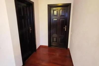 Casă cu 5 camere cu Teren 500 Mp în Central - 4