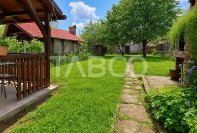 Casa de vanzare str Paltinului nr 28  Vasile Aaron 3 camere si teren - 3