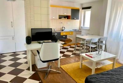 B-dul Tineretului,bl.reabilitat,DECOMANDAT,Amenajat,mobilat utilat complet - 2