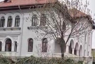 Casă individuală cu 4 camere cu Teren 300 Mp în Dorobanți - 1