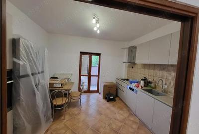 Casă cu 4 camere în Dumbrăvița - 12