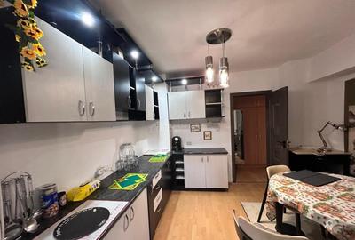 Apartament cu 3 camere semidecomandat în Central - 13