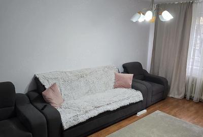 Apartament cu 3 camere decomandat în Apărătorii Patriei - 2