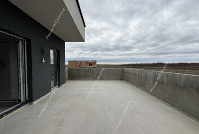 Duplex cu 4 camere cu Canalizare în Giarmata - 1