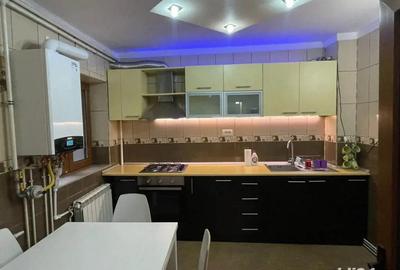 Apartament cu 2 camere semidecomandat în Obor