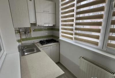 Apartament cu 2 camere semidecomandat, mobilat în Central - 1