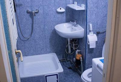 Garsonieră decomandată în Steaua