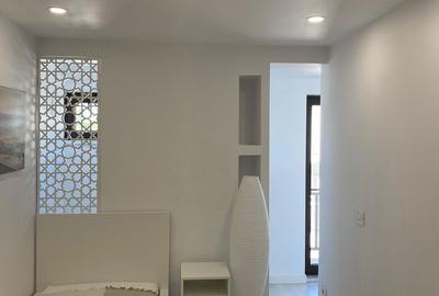 Casă cu 4 camere cu Teren 50 Mp în Central