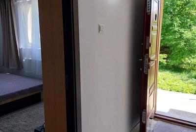 Apartament cu 2 camere decomandat în Central - 2