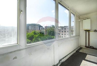 Apartament cu 3 camere decomandat în Astra - 9