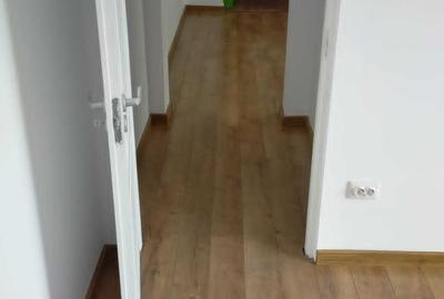 Apartament cu 2 camere semidecomandat în Central - 1