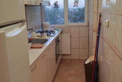 Apartament cu 3 camere semidecomandat în Giurgiului - 1