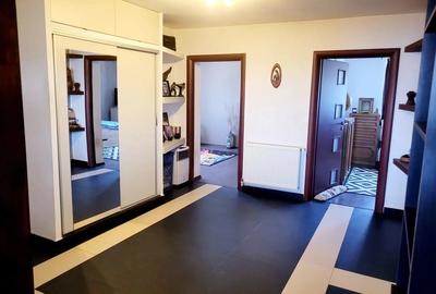 Inchiriez apartament cu 3 camere - 3