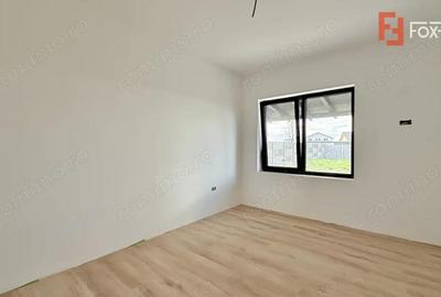 Casă cu 3 camere cu Teren 360 Mp în Bucovăț (Remetea Mare) - 5