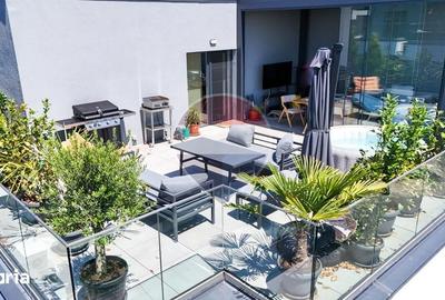 Apartament cu 3 camere decomandat în Titan