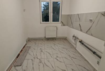 Apartament cu 2 camere semidecomandat în Dâmbovița