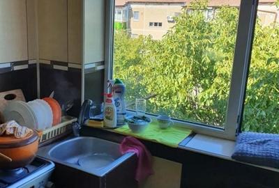 Apartament cu 2 camere decomandat, mobilat în Lipovei