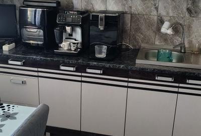 Apartament cu 3 camere decomandat în Central - 2