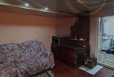 Casă cu 4 camere cu Teren 1900 Mp în Dornești - 2