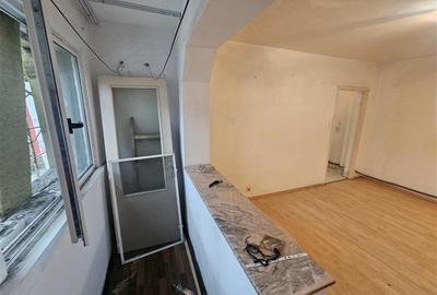 Apartament cu 2 camere semidecomandat în Micro II - 10