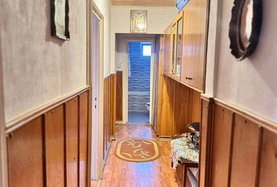 De vanzare Apartament 3 camere, confort 1, in Tarnaveni, cartierul Pacii - 8