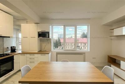 Apartament 3 camere central cu parcare si priveliste - 1