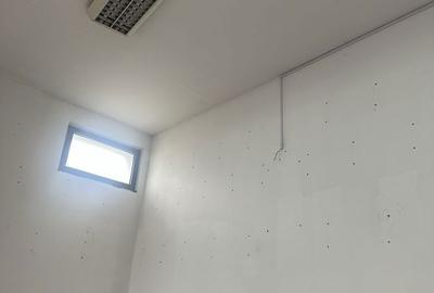 Spațiu comercial, de 80 mp, în Central - 2