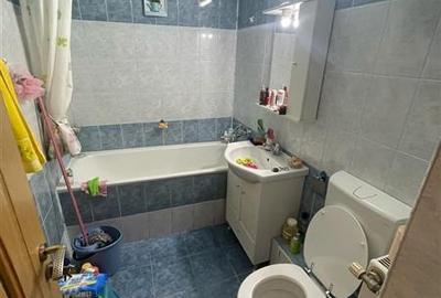 Apartament cu 3 camere decomandat în Între Lacuri - 8
