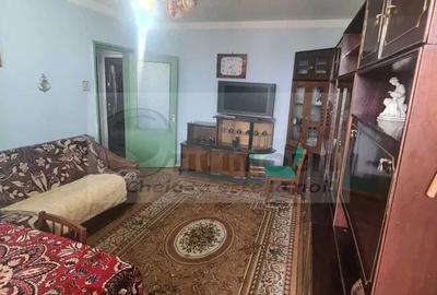 Apartament cu 2 camere decomandat - Podu Ros - Piata Nicolina ! - 3