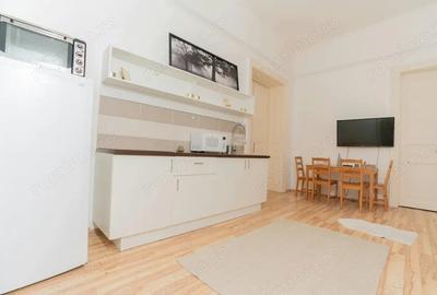 Garsonieră decomandată în Central