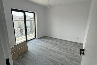 Casă cu 4 camere cu Teren 250 Mp în Central - 5
