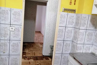 Apartament cu 3 camere decomandat în Central - 3