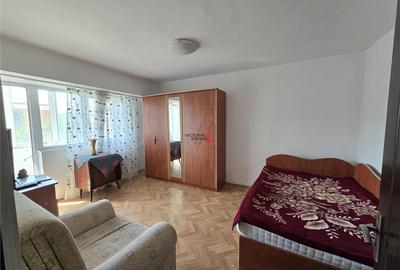 Garsonieră decomandată în Colentina