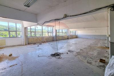 Spațiu comercial, de 370 mp, în Est - 3