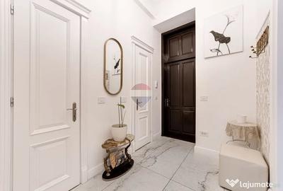 Apartament cu 3 camere semidecomandat în Ultracentral