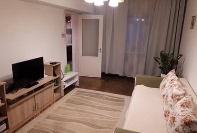Proprietar, vând garsoniera, bloc Select ( blocul cu farmacia nr 1)