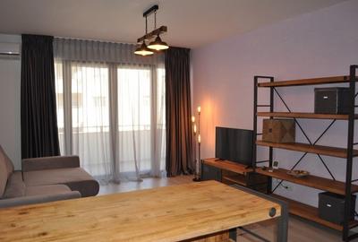 Apartament cu 3 camere semidecomandat, mobilat în Unirii