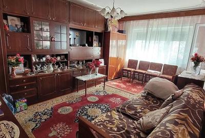 Apartament cu 2 camere decomandat în Intim - 5