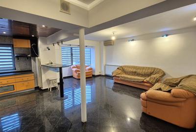 Apartament cu 3 camere, bloc 1990 - bd. Decebal piata Alba Iulia - 3