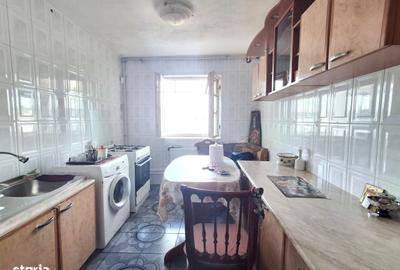 Apartament cu 3 camere semidecomandat, mobilat în Dristor - 6