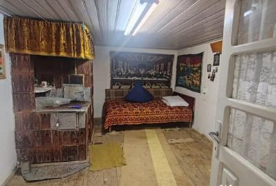 Casă cu 2 camere cu Teren 3972 Mp în Gura Idrici - 2