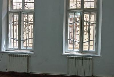 Apartament cu 3 camere decomandat, mobilat în Piața Unirii - 1