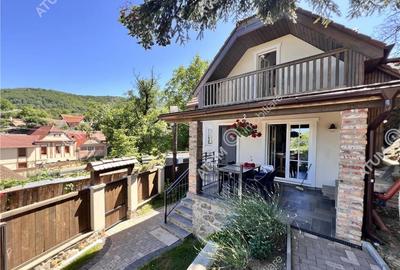 Casa individuala cu 3 camere 2 bai si teren 172 mp situata i - 3