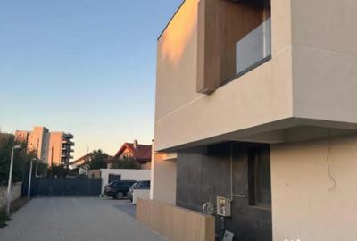 Casă cu 4 camere cu Teren 208 Mp în Central - 9